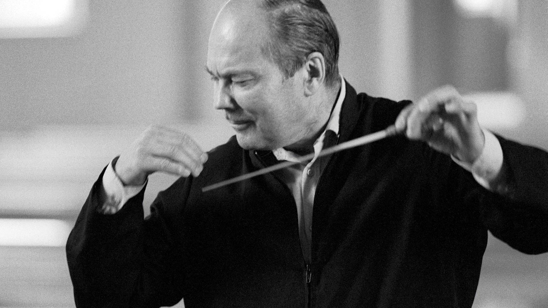 Paavo Berglund conducting