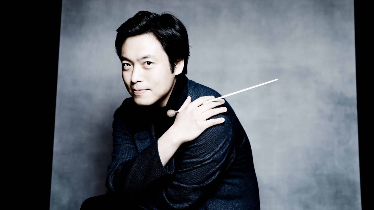 Sunwook Kim Conductor and Pianist
Photo: Marco Borggreve